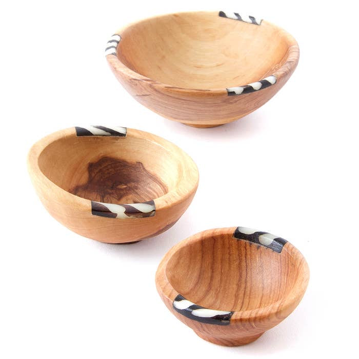 Batik Inlay Round Olive Wood Bowl